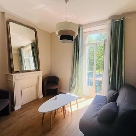 Apartment Comfortable In The Heart Of Vannes